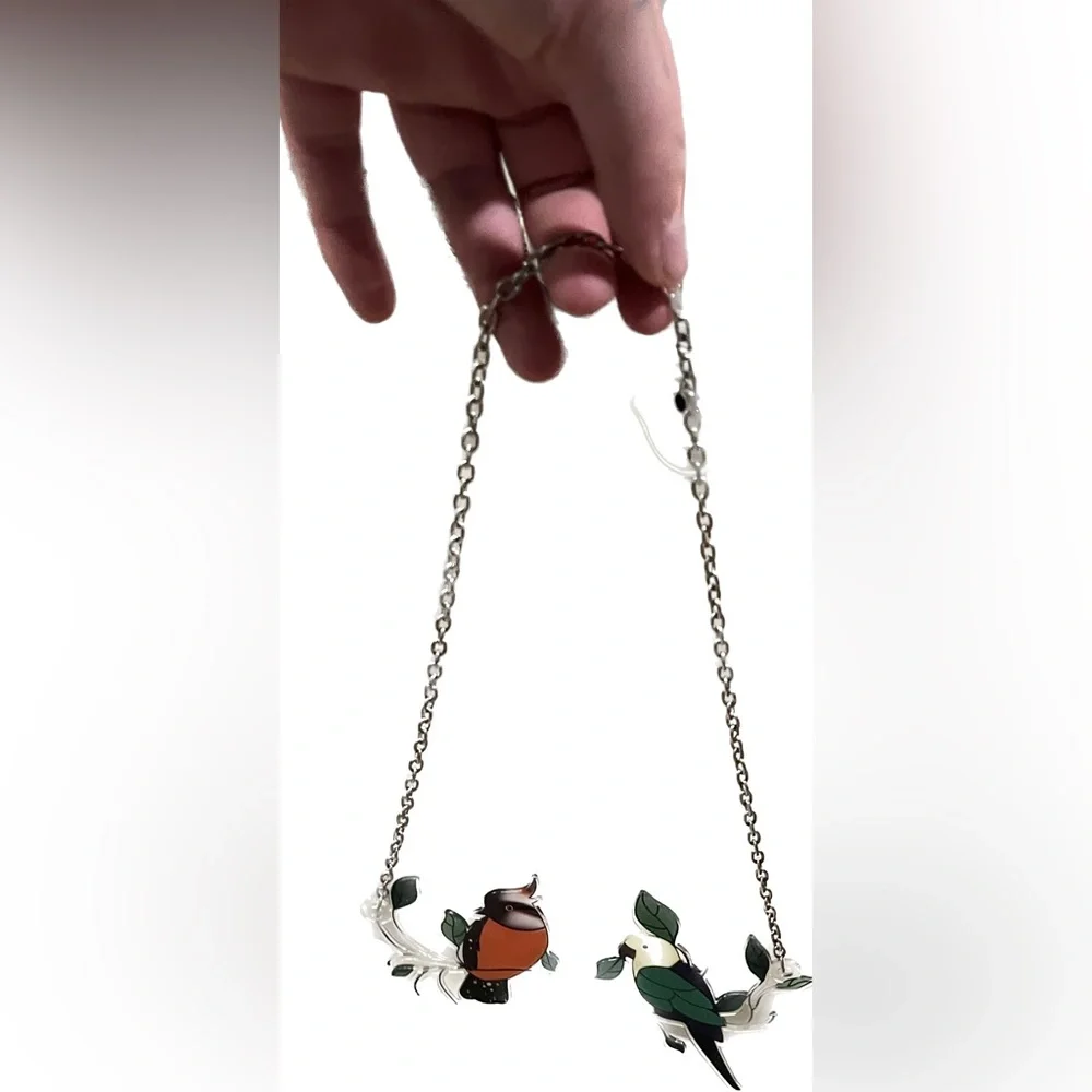 2 Piece Set of Wall Hanging Birds / Faux Stained Glass Look Effect w/ Chain